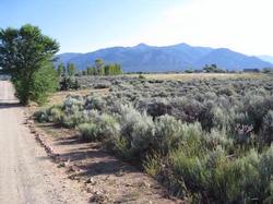 Taos & Vicinity  Prime Des Montes land